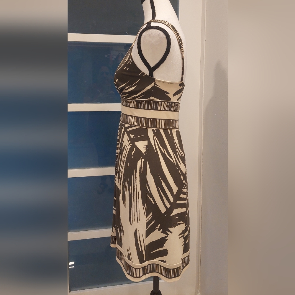 BCBGMaxAzria Tan and Cream Patterned Maxi Dress - Picture 4 of 10